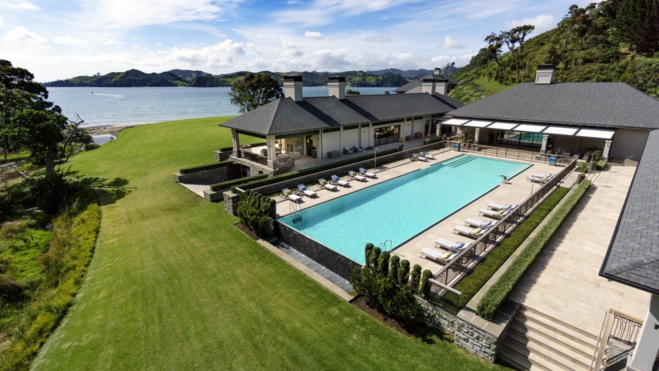 Những khách sạn xa hoa, biệt lập nhất thế giới